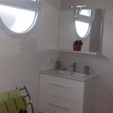 Studio Dans Quartier Calme Pres De Ξενοδοχείο με διαμερίσματα