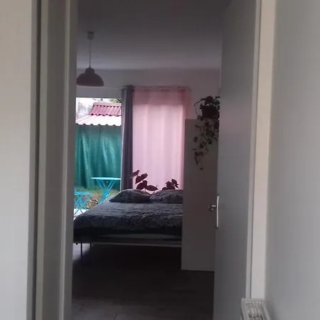 Ξενοδοχείο με διαμερίσματα Studio Dans Quartier Calme Pres De